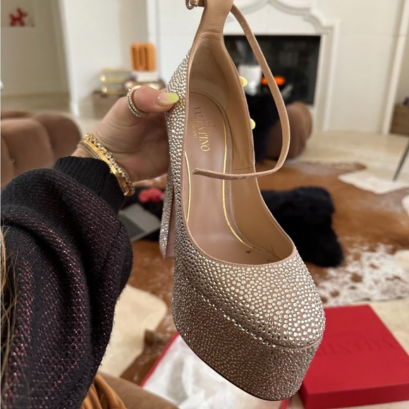 Valentino Garavani tan-go pump with crystals 155mm - Picture 3 of 14